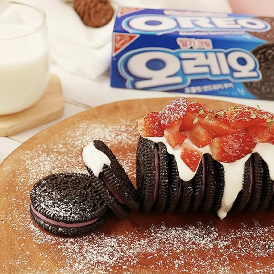 Asian Oreo Ultimate Sampler Pack: Cinnamon Bun, Strawberry Creme