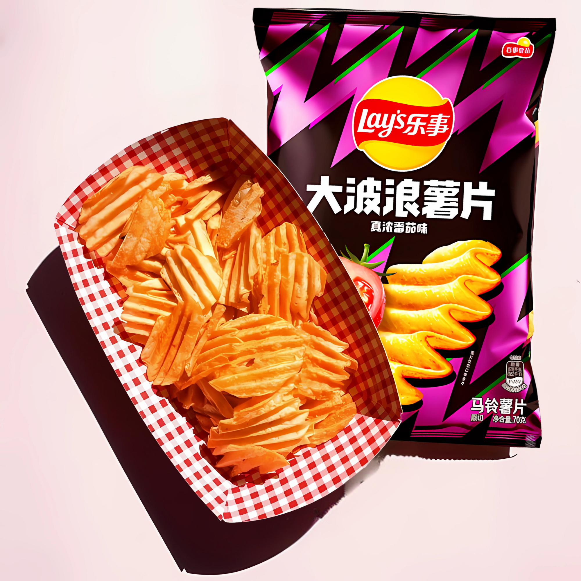 Wavy-cut Lay’s Tomato Chips served in a red-and-white checkered paper tray next to the product bag.